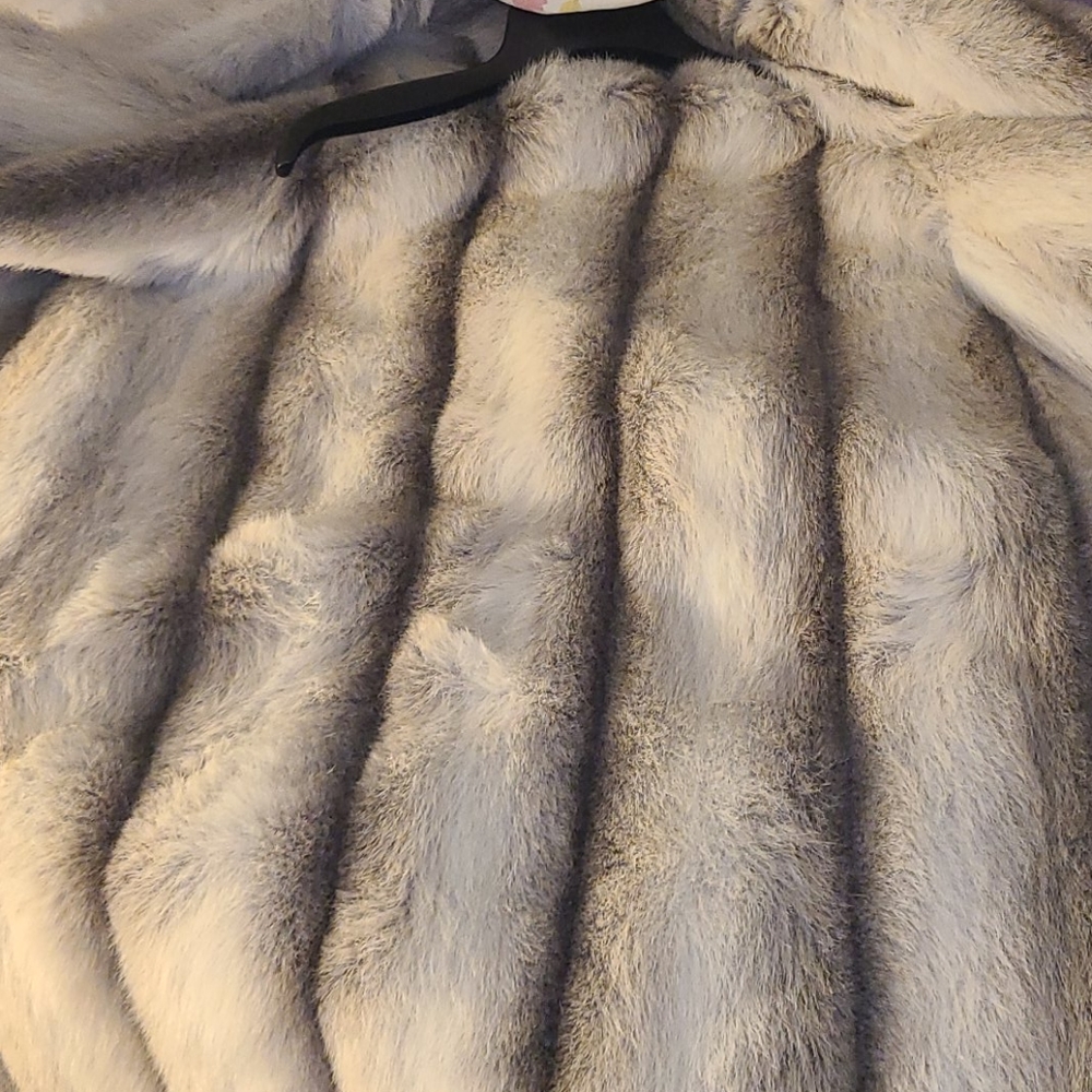 Monterey Fashions LONG coat - Picture 4 of 7